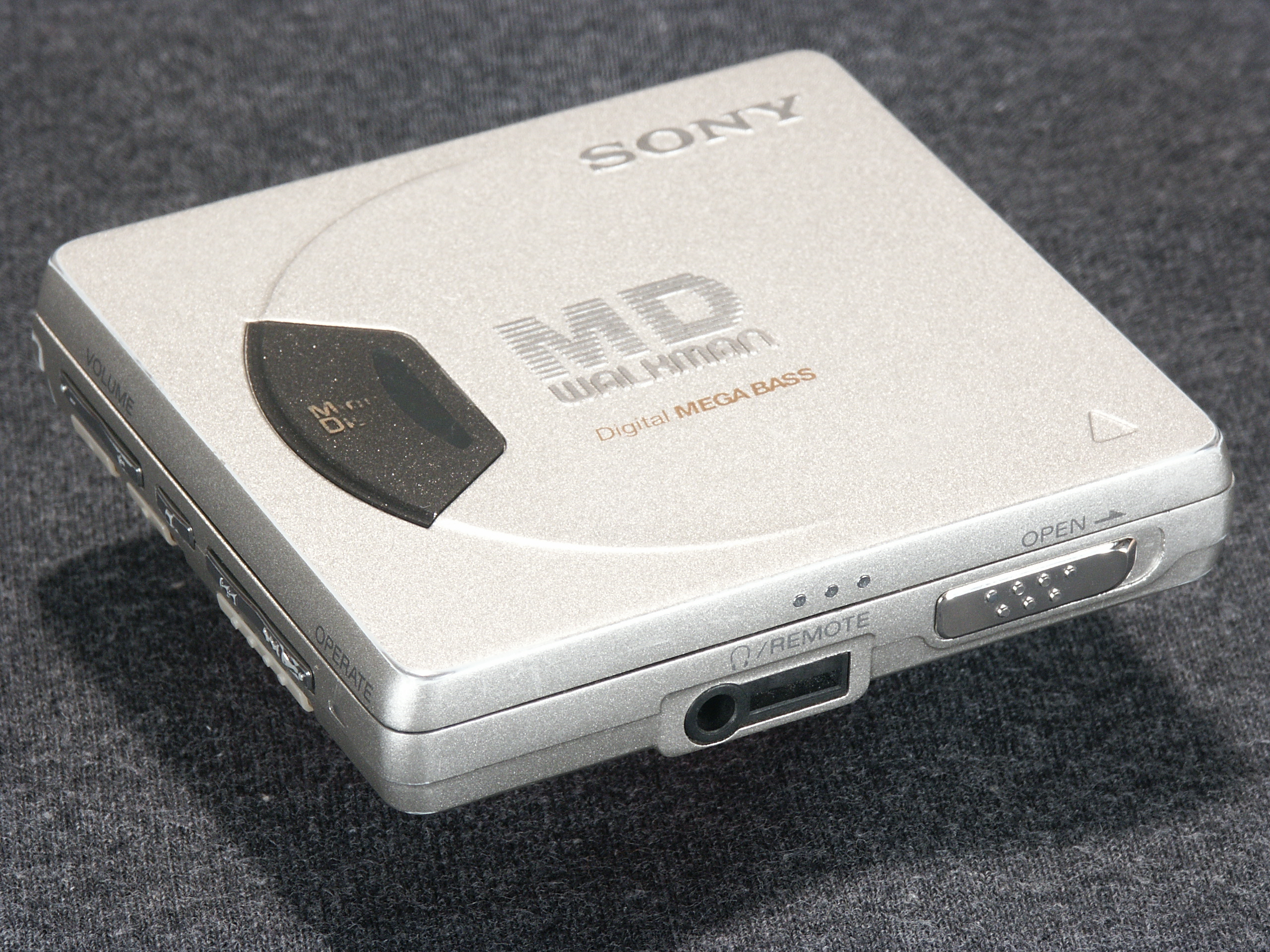 Sony MZE55 MD Player